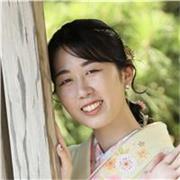 Profesora de japonés imparte clases particulares a niños de todas las edades