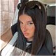 Ragazza diplomata per elementari e medie