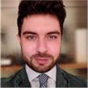Laureato in Economics & Management offre lezioni di lingua inglese, di economia e marketing