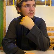 Enseigner les bases de la langue arabes jusqu’au niveau des non arabes au niveau intermédiaire