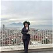 Sei alla ricerca di un'insegnate di inglese con lezioni da remoto? Contattami!