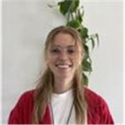 Profesora de inglés con 3 años de experiencia con niños y adultos