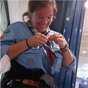 Ragazza diplomata al liceo scientifico impartisce ripetizioni di matematica a partire dalle scuole elementari fino alle superiori