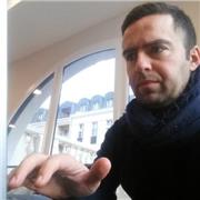 Professeur de langue arabe, spécialiste de la conversation et de la prononciation, et des méthodes d'enseignement avancées