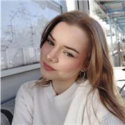 Nachhilfelehrerin für Deutsch-, Englisch- und Geschichtsunterricht, bevorzugt Onlineunterricht