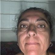 Licenciada en pintura en facultad de bellas artes de Sevilla