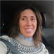 Profesora titulada en Quiromasaje, con experiencia de 3 años. Además, realizo sesiones de rehabilitación y de logopedia. 