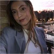 Estudiante universitaria ofrece clases de lengua castellana, historia y geografía