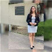 Recibe clases entorno al derecho en todas sus ramas y las leyes