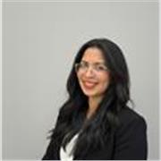 Profesional titulada en idiomas con más de cinco años de experiencia impartiendo clases de inglés a niños, adolescentes y adultos