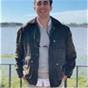Profesor de Lengua Castellana y Literatura en ESO y Bachillerato imparte clases de manera presencial u online