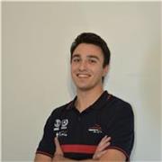 Cursando el último año de ingeniería aeroespacial, doy clases de ESO, bachillerato, selectividad y primeros cursos de universidad 