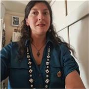 Ofrezco clases presenciales y virtuales. Requiero compromiso del estudiante a participar en las clases y avisar con anticipación