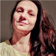 Eine Fremdsprache will man von einem Polyglott lernen, er kennt Arbeitsweisen. Ich bin eine von denen