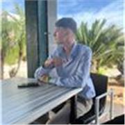 Me defino como una persona con muchas ganas de hacer las cosas , con iniciativa y con don de habla. Me gustaría dar clases a niños
