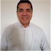 Enseñanza personalizada para cada necesidad, conocimiento de las corrientes teológicas.