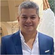 Un emprendedor, visualizador de oportunidades innato profesionalizando ideas