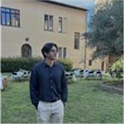 Laureando in filosofia all'ultimo anno, offre ripetizioni di Filosofia e storia della filosofia per liceali e studenti in bisogno