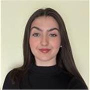 ¡Hola! Soy estudiante universitaria de Derecho y Administración de Empresas, e imparto clases de forma online.