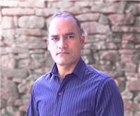 Profesor de computación en las areas de oficina, diseño y artes audiovisuales