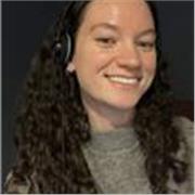 I am a native English speaker with C1 level Spanish and previous experience of teaching English as a foreign language