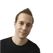 Ingeniero en Informática con especialización en lenguajes de programación y videojuegos