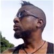 Professeur de fitness depuis 2000 ; beaucoup d'expérience. J'ai été intervenant universitaire en fitness.