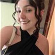 Chica muy estudiante y currante. Me he sacado la ESO con Matrícula de honor