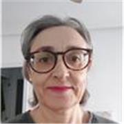 Me gusta ayudar a los niños en tareas 