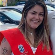 Como tutora y profesora de inglés, soy ideal ¿Por qué, te preguntas? Bueno, tengo formación en educación inglesa desde preescolar en una auténtica escuela británica, y recientemente obtuve algunas certificaciones como el TOEFL y el FCE. Pero eso no es tod