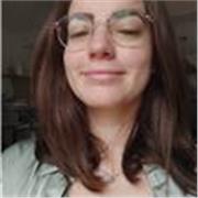 Coucou ! Tu veux améliorer ton français ? Tu aimes la culture francophone ? Je suis là pour t'accompagner ! 