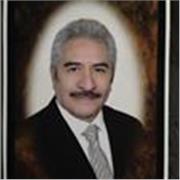 Dr. en Derecho, imparte clases y cuenta con amplia experiencia en el ejercicio profesional y docente