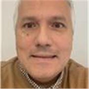 Experto en marketing con habilidades para brindar conocimiento en todos los niveles