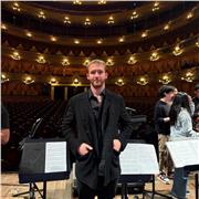 Profesor de Instrumentos (Clarinete, Saxofon y Piano), y Lenguaje Musical para varios niveles y para todas las edades