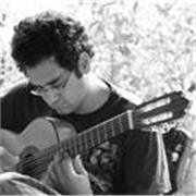 Tras 20 años enseñando guitarra y formación de conservatorio, me adapto para sacar tu máximo potencial musical
