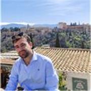 Graduado en Estudios Ingleses y Máster en Estudios Lingüísticos y Literarios, busco dar clase a estudiantes de nivel básico-medio