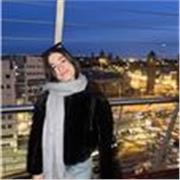 Soy una persona muy entusiasta delante el enseñamiento, es a lo que me quiero dedicar en el futuro.