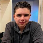 GCSE Maths Tutor providing one-on-one online lessons