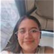 Profesora de oratoria y comunicaci que imparte clases a niños de todas las edades