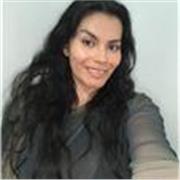 Sor arquitecta con conocimientos en asignaturas como álgebra y matemáticas 