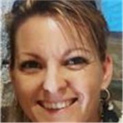 Profesional dinámica con más de 15 años de experiencia en formación y gestión de equipos. 