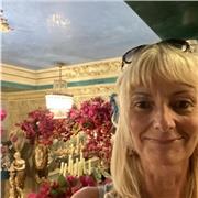 Experienced French teacher. Can teach any age group including GCSE and A level French