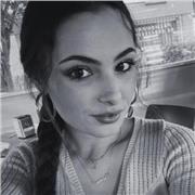 Soy estudiante de veterinaria, responsable y empática. He participado en voluntariados con personas dependientes.