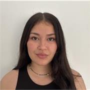 Clases para adolescentes de ESO, me defino como una persona estudiosa y comprometida con su trabajo.