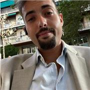 Adapto mis clases particulares al nivel de cada alumn@ e intento ser lo más aplicado y participativo posible.