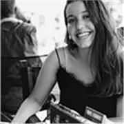 Doy clases particulares de Lengua y Literatura, Inglés (tengo el certificado ADVANCED Cambridge), Matemáticas, Ciencias Naturales y Sociales. Soy estudiante de 4° año de magisterio Primaria e Infantil en la Universidad Pontificia Comillas