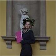 Se sei alla ricerca di una persona che ti aiuto con la lingua Italiana, sono la persona fatta per te!