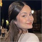 Profesora de inglés, encantada de impartir clases a alumnos desde primaria hasta bachillerato