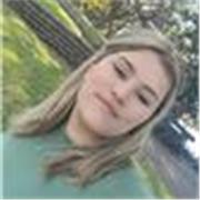 Hi, I'm Ana 👋 How would you like to learn English in a fun, enthusiastic way?