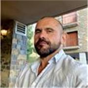 Profesor de italiano reparte clases para personas de todas las edades
